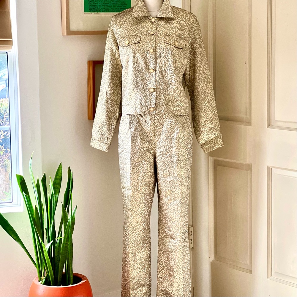 Flashy 1980’s pantsuit by Victor Costa